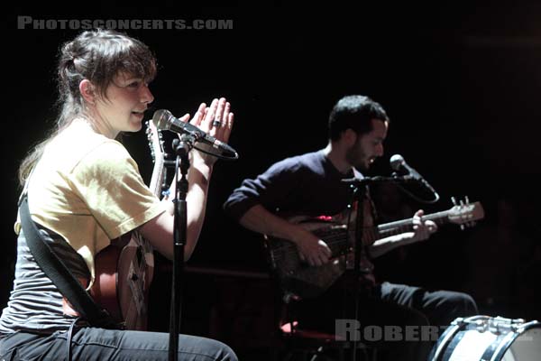 BUKE AND GASS - 2011-02-22 - PARIS - Cafe de la Danse - 